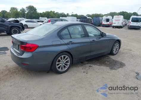 2017 BMW 320 xDrive z USA, uszkodzony, nr VIN WBA8A3C31HK692564